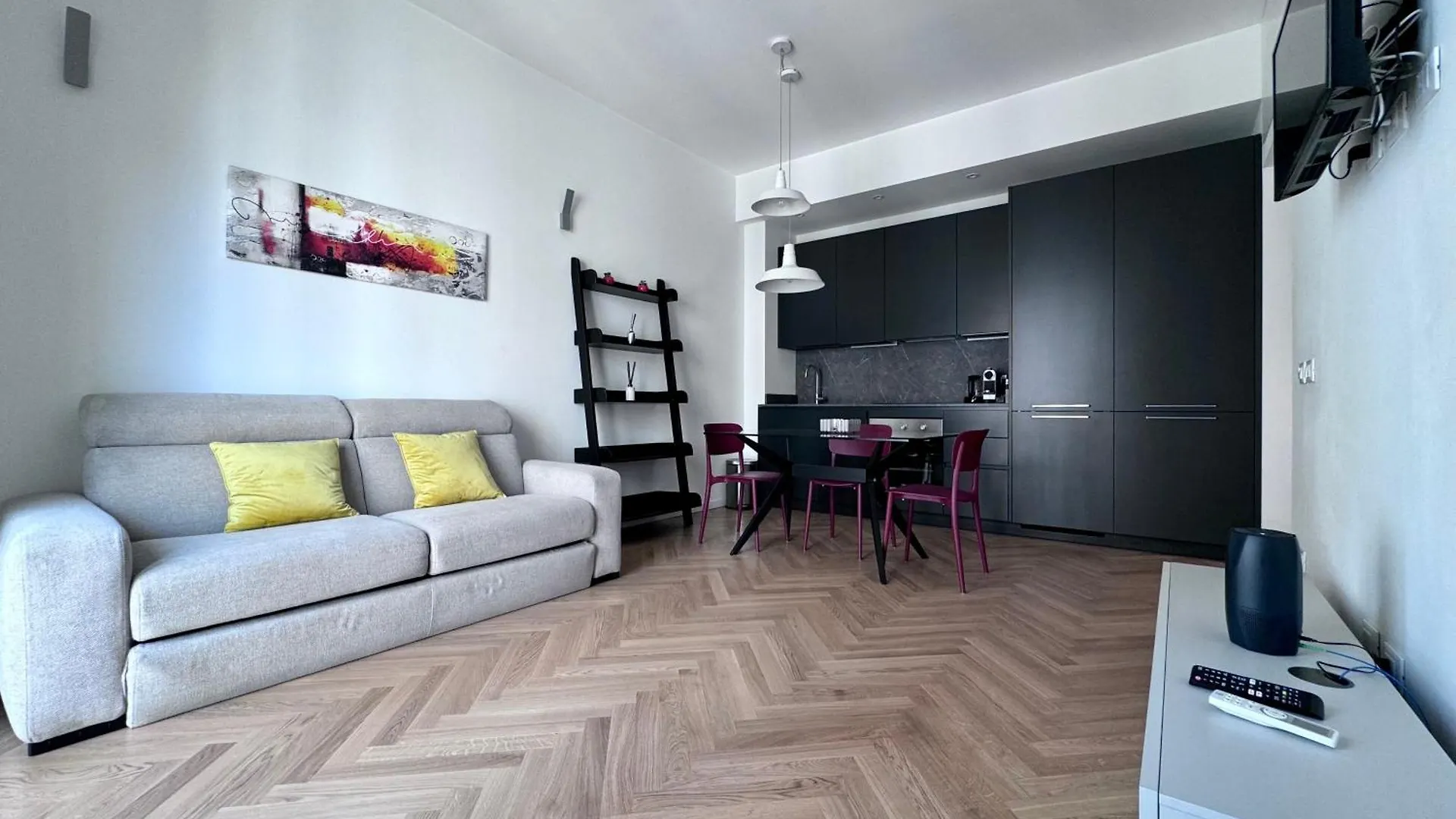 Cute And Central Duomo Apartment - Red Μιλάνο 0*,  Ιταλία