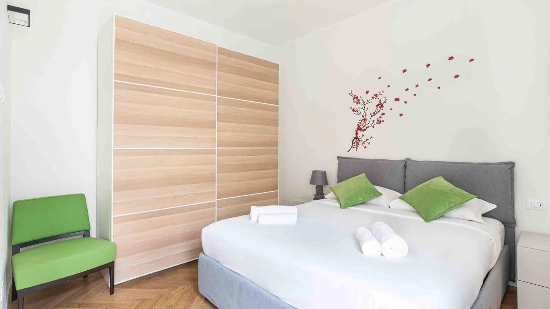 Cute And Central Duomo Apartment - Red Μιλάνο