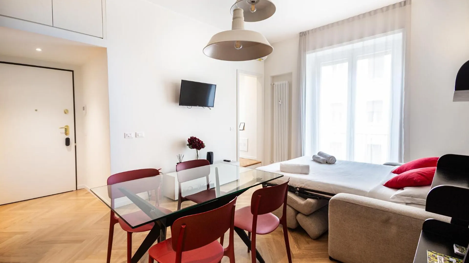 Cute And Central Duomo Apartment - Red Μιλάνο 0*,  Ιταλία
