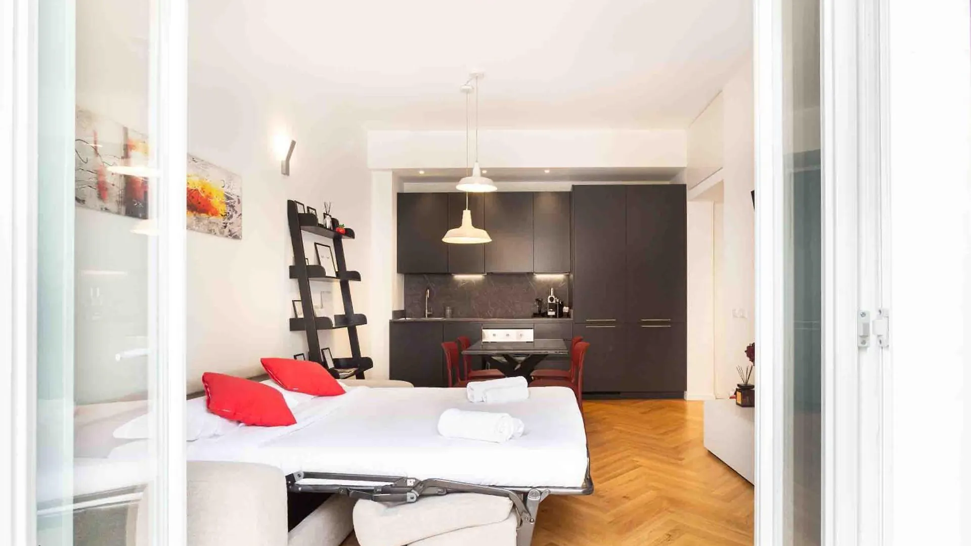 Cute And Central Duomo Apartment - Red Milánó Olaszország